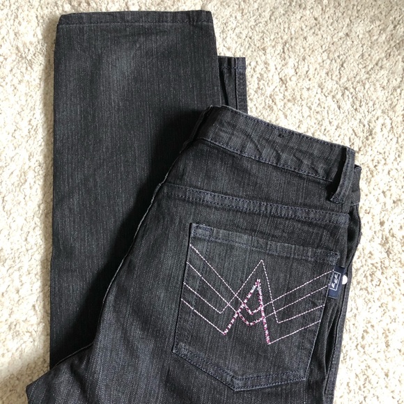 Dark Wash jeans - Picture 1 of 5